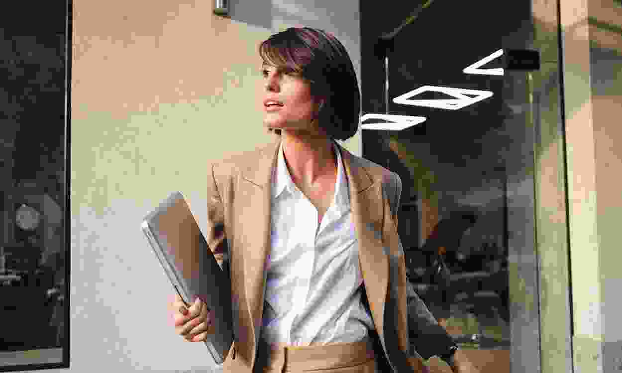List Of On-trend Classic Tweed Women Blazers