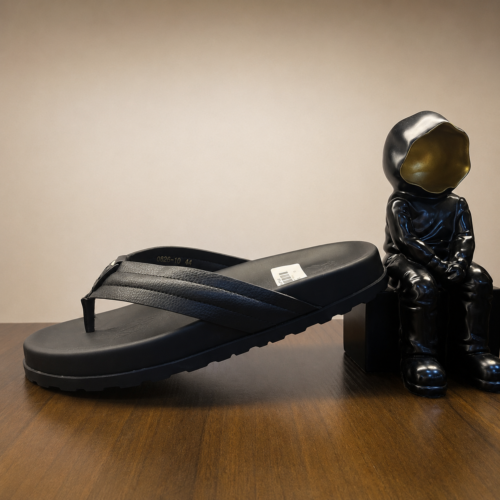Black Thong Sandal (Naked wolfe)