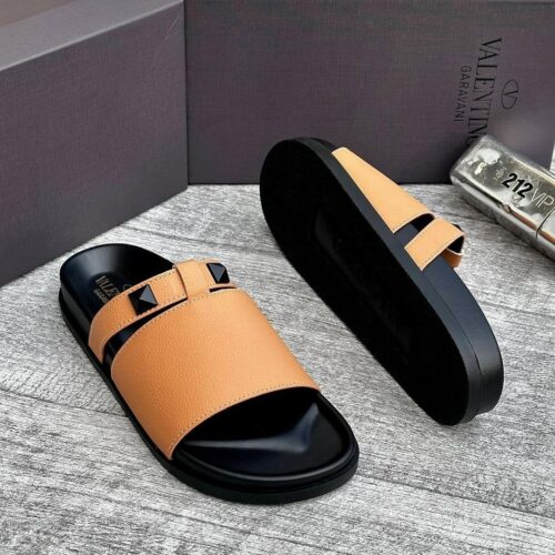 Elegant Beige Leather Slides