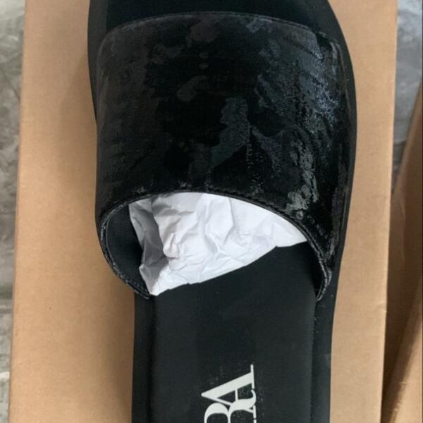 Classic Black Comfort Slides